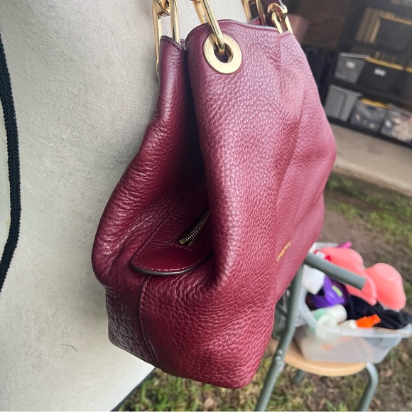 MICHAEL KORS AUTHENTIC GENUINE PEBBLED LEATHER DEEP PURPLE GOLD TONE TONE TRIM - Picture 2 of 16